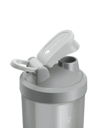 VOLTRX Titanus - Bottiglia per shaker per proteine, ricaricabile tramite USB C, elettrico, per frullati proteici e frullati sostitutivi dei pasti, senza BPA, 680,4 g