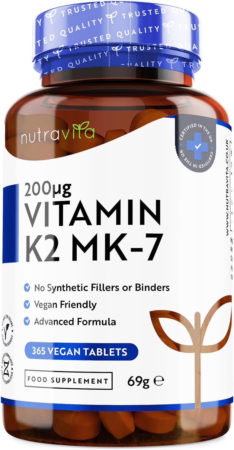 Vitamina K2 MK-7 200mcg – Fornitura di 365 Micro Compresse Vegane per un Anno – Vitamina K2 Premium in Forma MK 7 Biodisponibile (Menachinone-7) - Nutravita