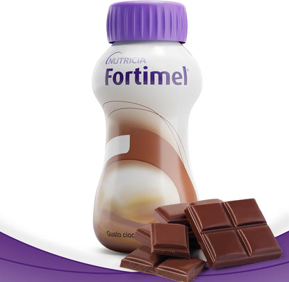 Fortimel, Alimento a Fini Medici Speciali Normocalorico e Iperproteico, per il Trattamento della Malnutrizione Proteica, Gusto Cioccolato - 4 bottiglie da 200 ml