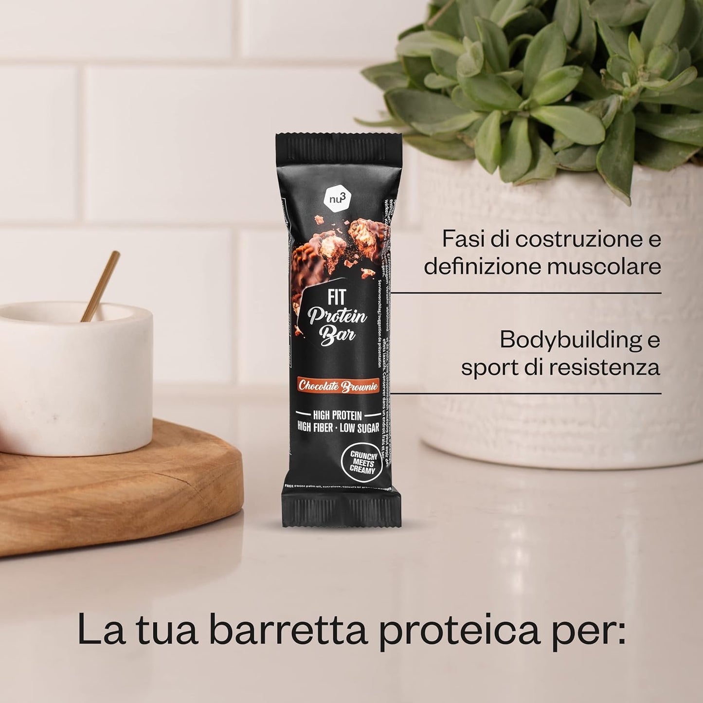 nu3 Fit Protein Bar - Barrette proteiche al gusto brownie al cioccolato - Confezione 12x 55g - Barrette proteica senza olio di palma – Pochi zuccheri – Snack low carb tra un pasto e l’altro